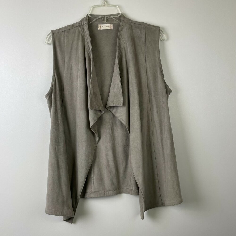 Altar'd State Women's Gray/Brown Faux Suede Open Front Vest - Size L